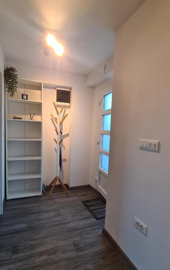 מאלי לוסיניי Apartman Kokola מראה חיצוני תמונה