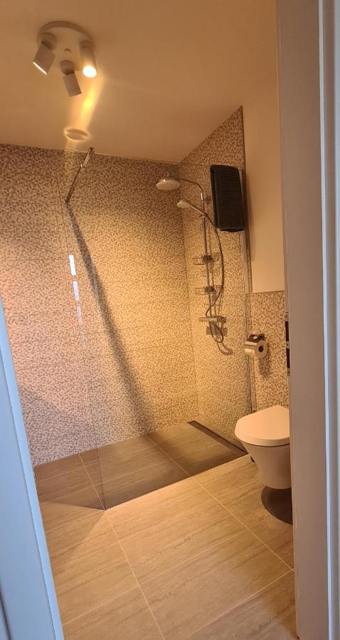 מאלי לוסיניי Apartman Kokola מראה חיצוני תמונה